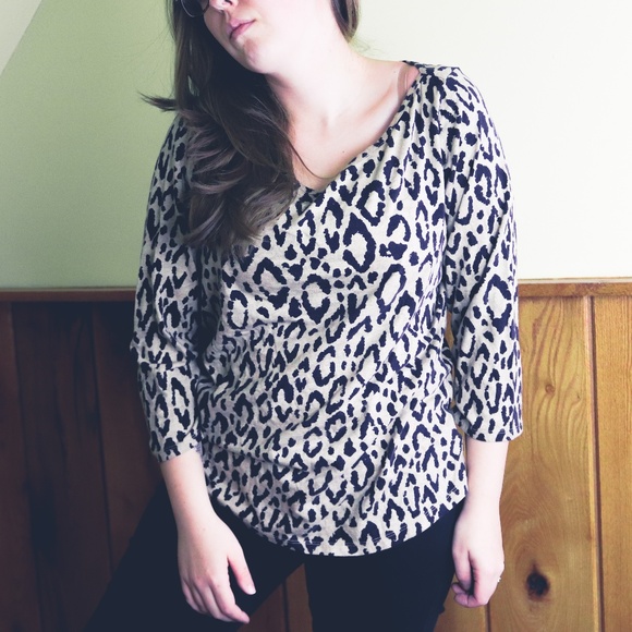 Liz Claiborne Tops - Liz Claiborne Top Boat Neck 3/4 Sleeve Leopard